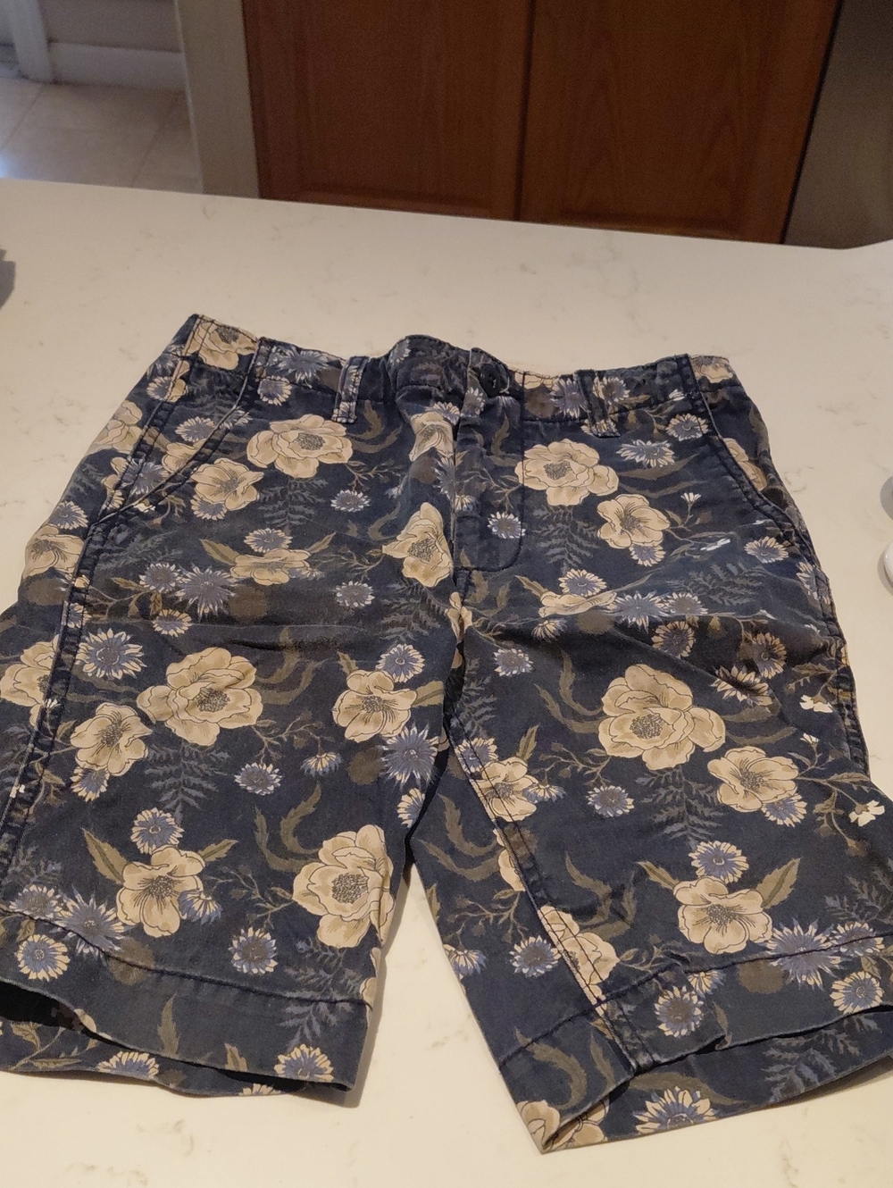 GAP Navy Floral Flat Front Men's Shorts